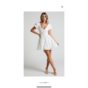 BRAILEY JACQUARD MINI DRESS - PUFF SLEEVE DRESS IN WHITE